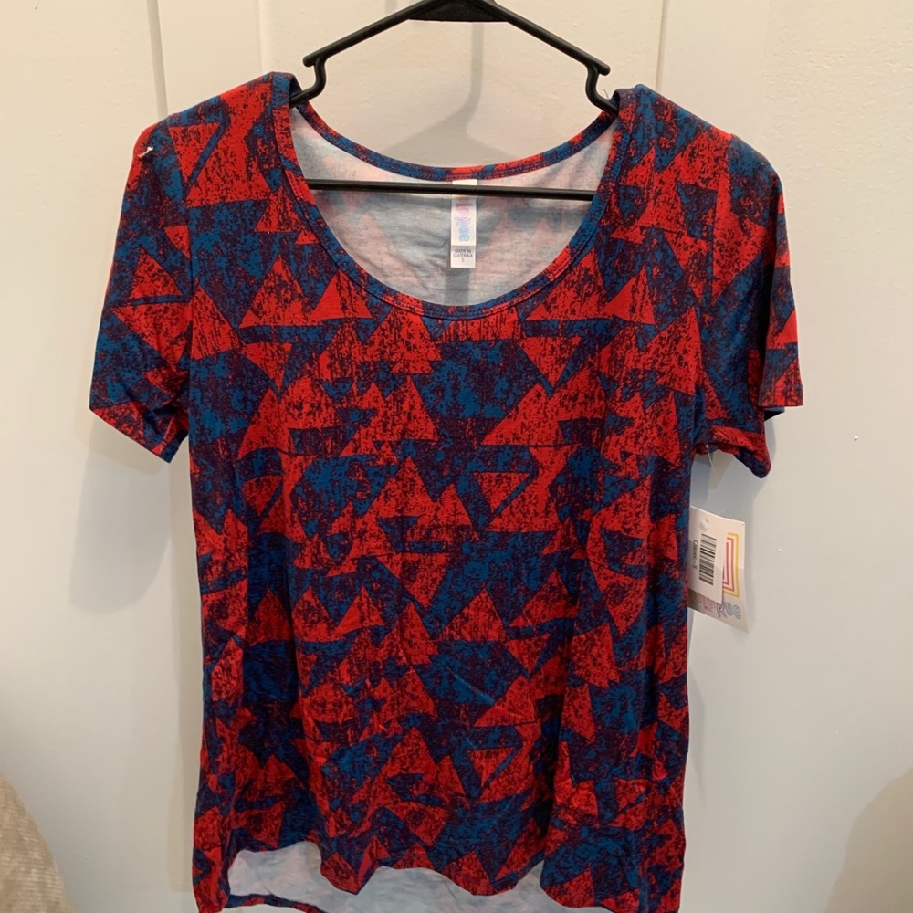 Lularoe shirt size small NWT